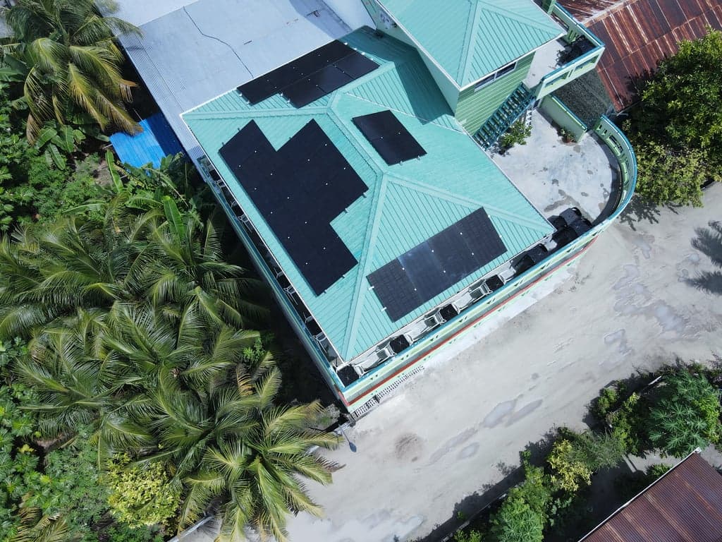 Miai Cafe solar installation