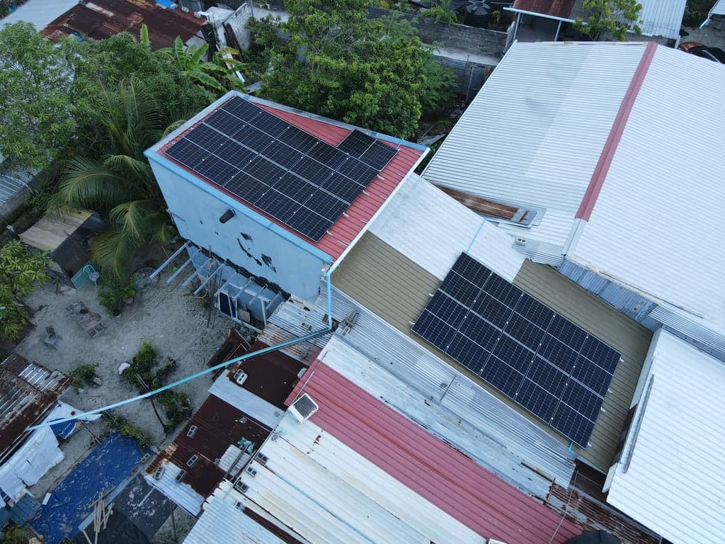 Abadha Hiyaa solar installation