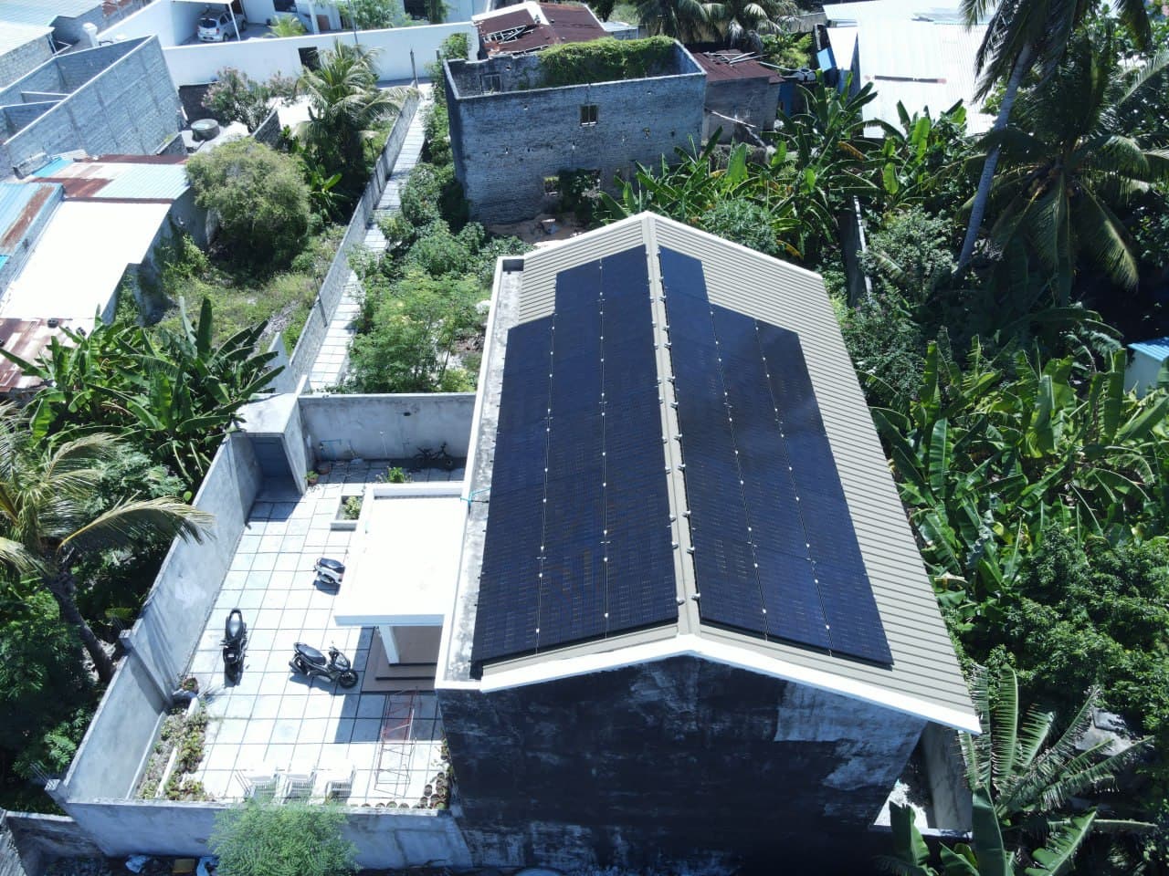 Corner Villa solar installation